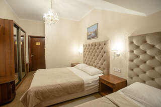 Гостиница Империал Геленджик Трехместный номер " Комфорт" без балкона-6